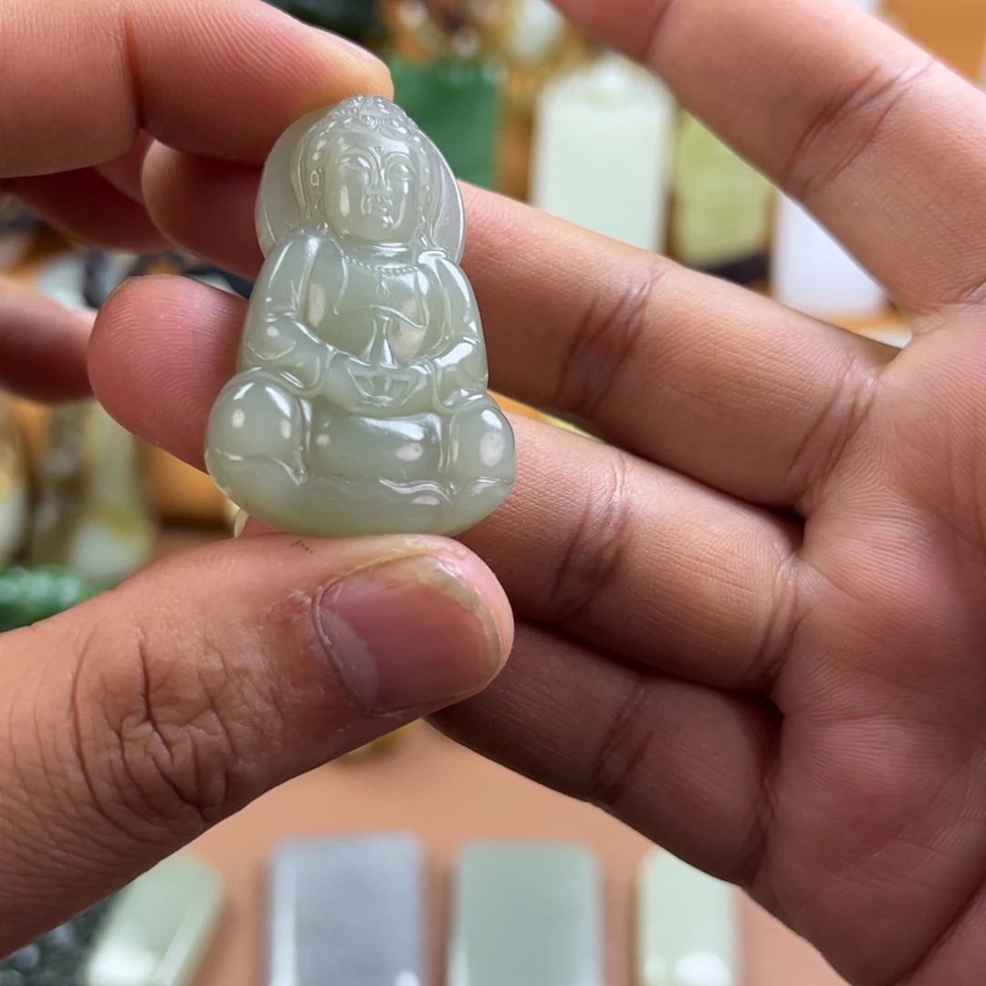 和田玉未镶嵌颈饰