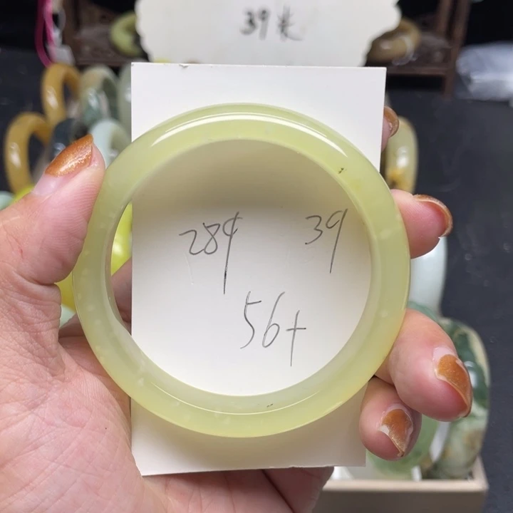 我***呦蛇纹石玉未镶嵌手镯