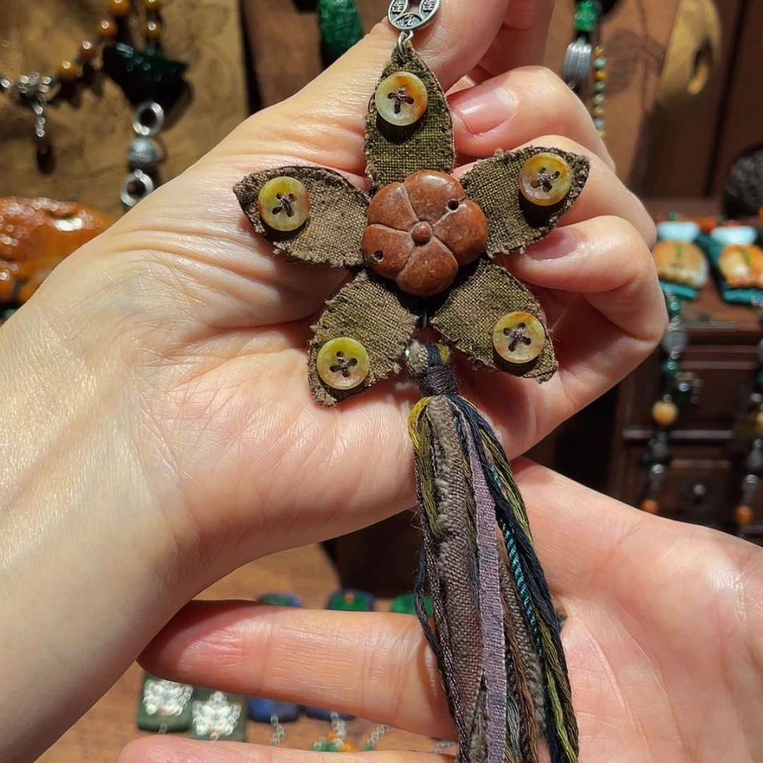 【闪购商品】颈饰未镶嵌翡翠