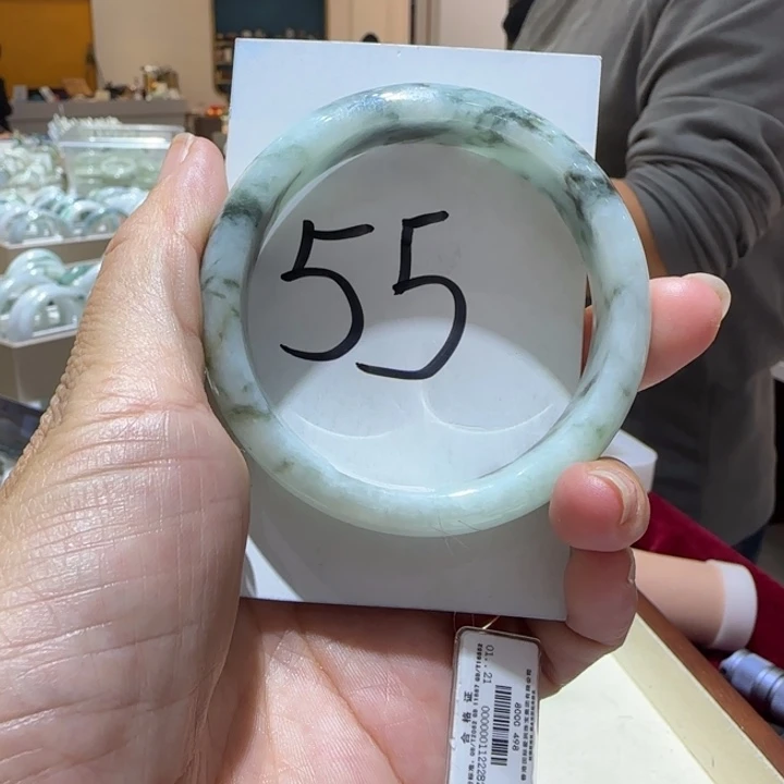 翡翠未镶嵌手镯702