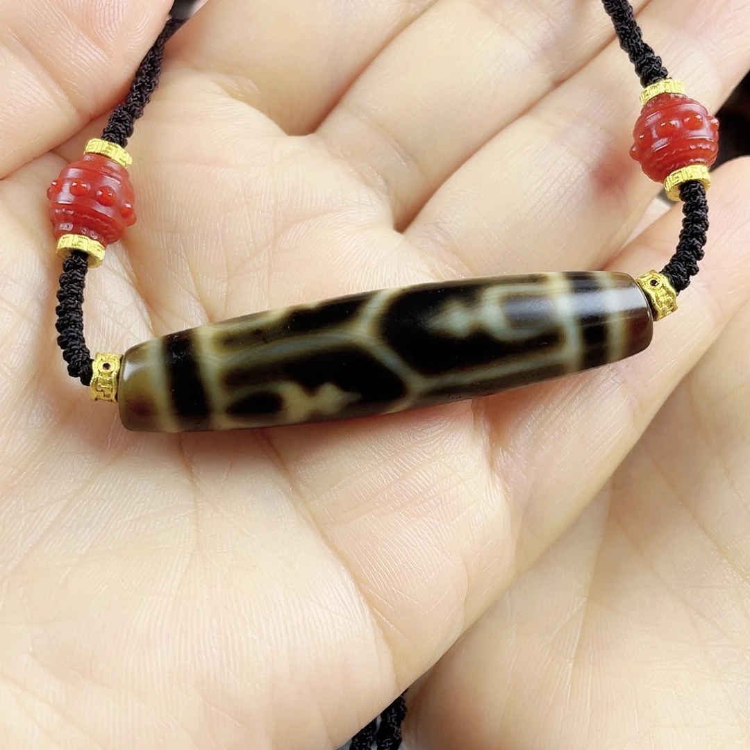 合金颈饰玛瑙/玉髓张魁