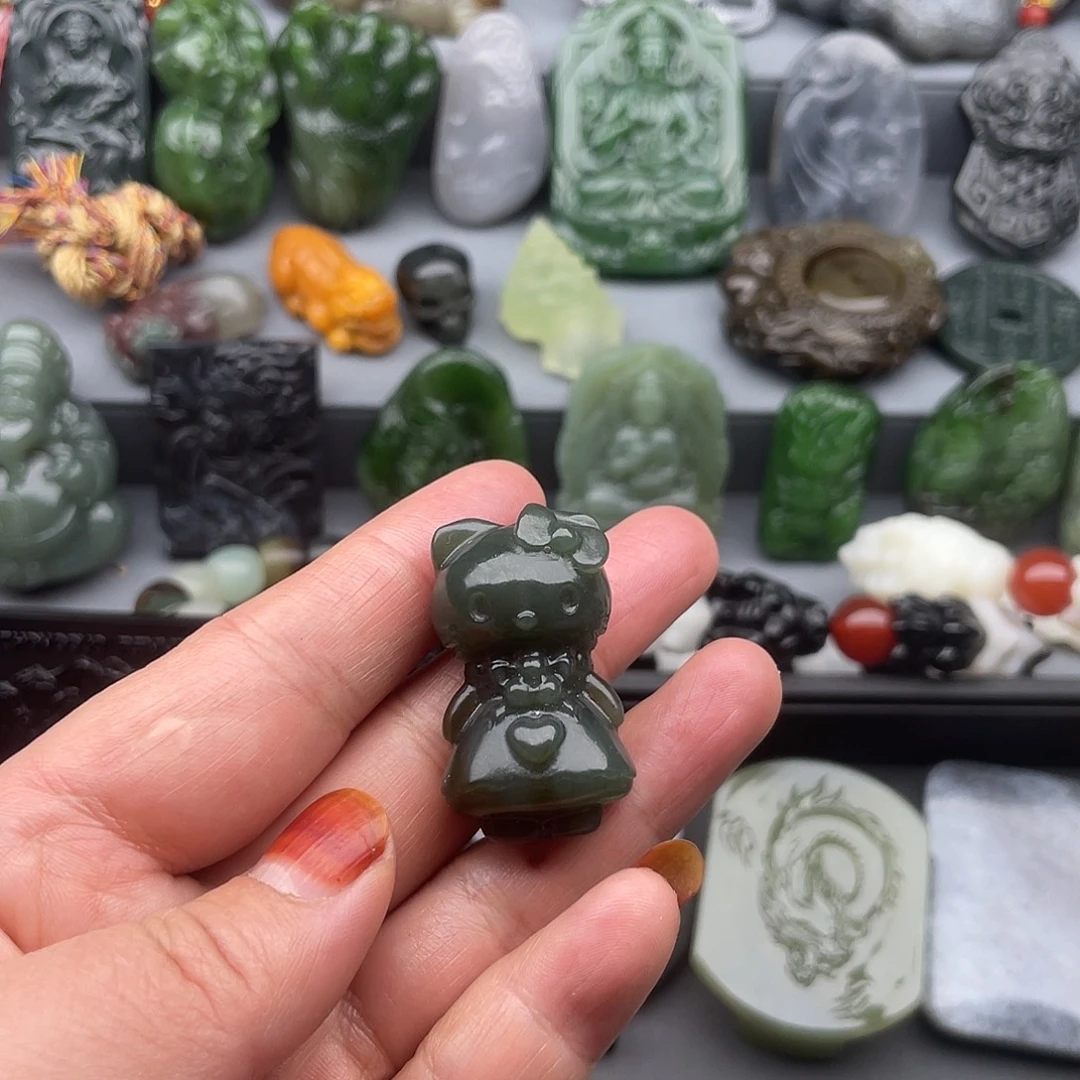 和田玉未镶嵌颈饰