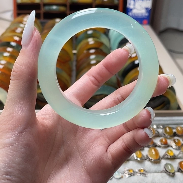 蛇纹石玉未镶嵌手镯52.7