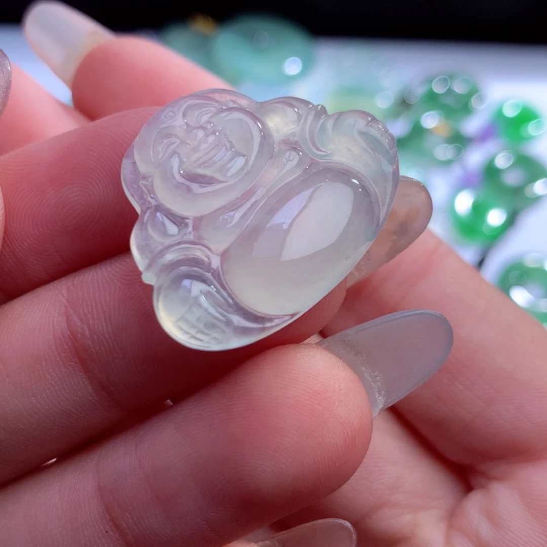 翡翠未镶嵌颈饰缅甸