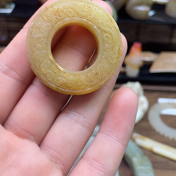 和田玉（糖玉）未镶嵌挂件