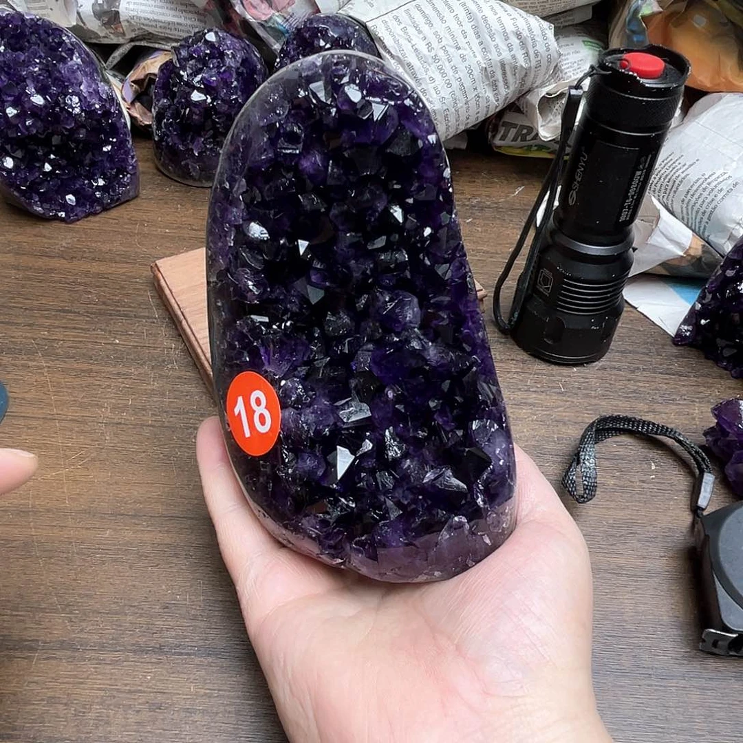紫晶大型摆件（非配饰）未镶嵌