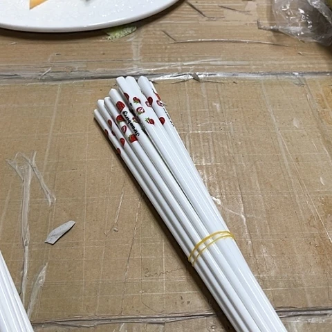 微瑕，不能明火，10双筷子草莓