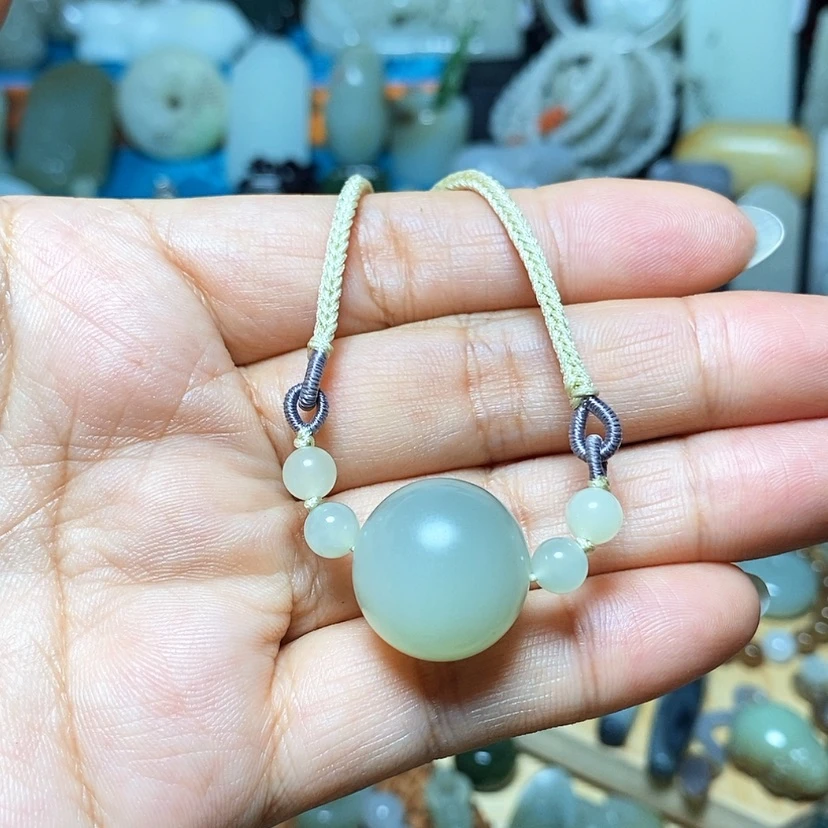 【闪购商品】颈饰未镶嵌和田玉三*荷