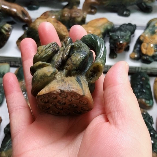 岫岩河磨玉（透闪石质玉）把件未镶嵌