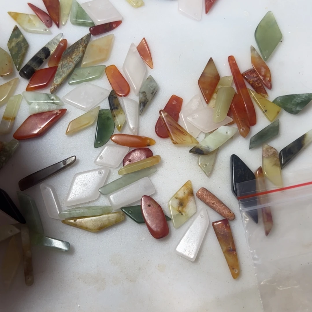 虾***意蛇纹石玉未镶嵌发饰