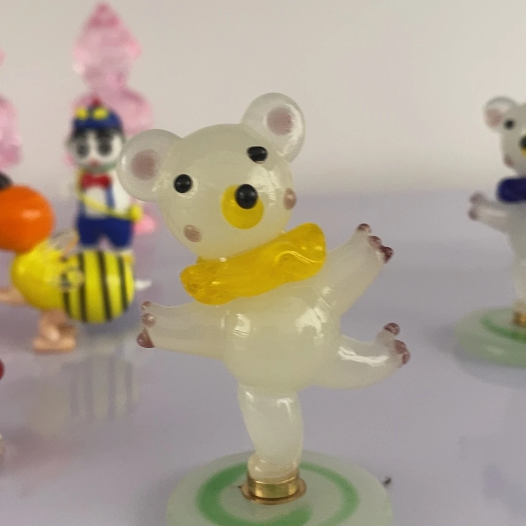 手工艺品琉璃旋转小熊