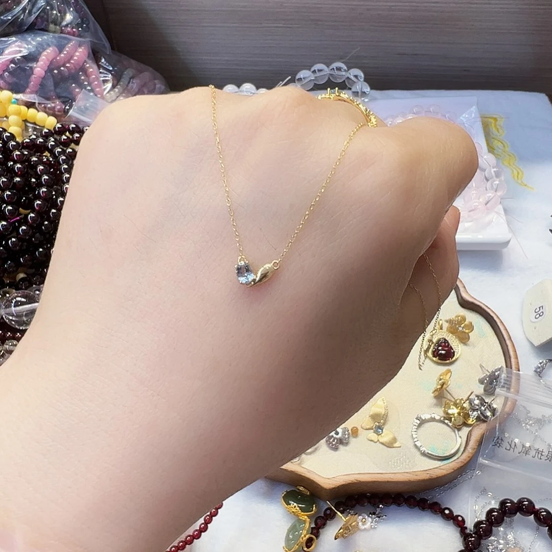 蓝***子海蓝宝石颈饰18K金镶嵌拍十发一不退不换