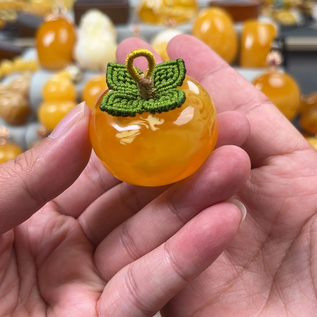 蜜蜡未镶嵌珠宝奇石