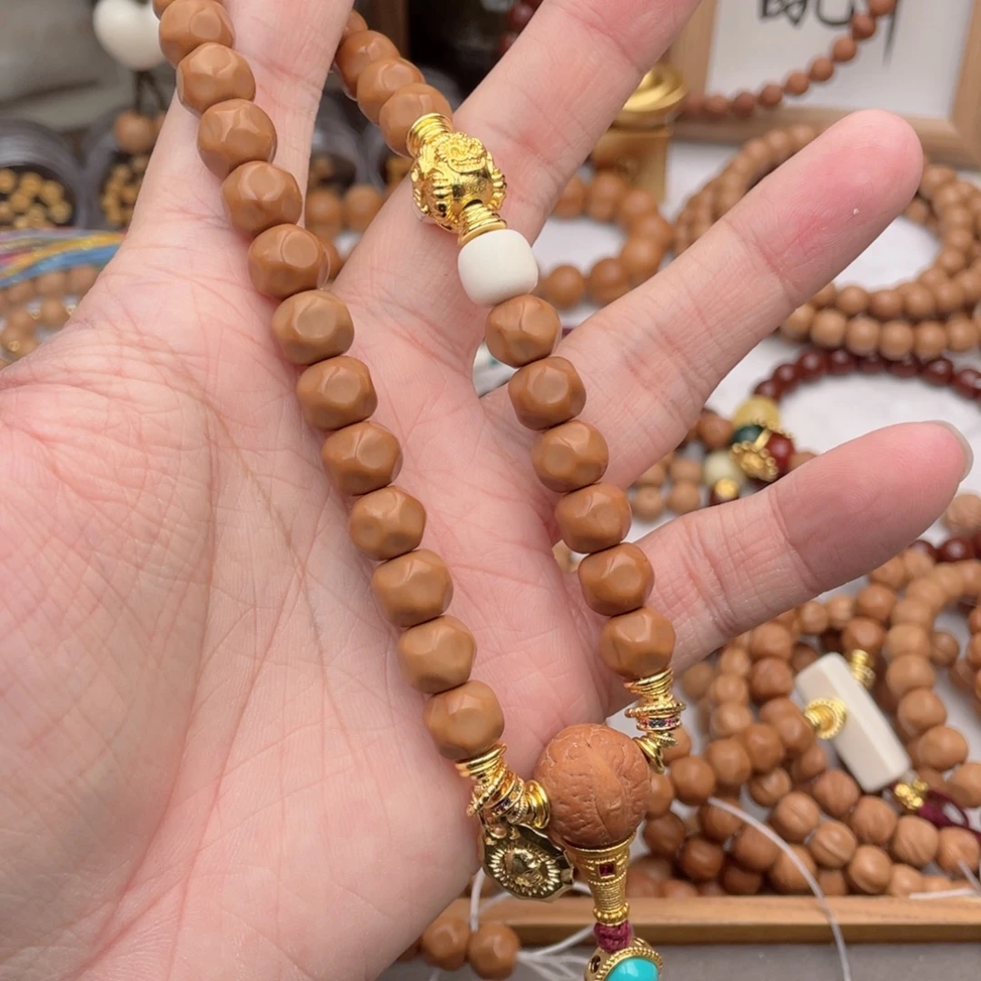 哇****手串猴头核桃无相手持36