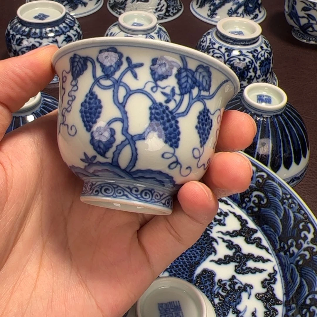 小***满仿明成化葡萄杯子