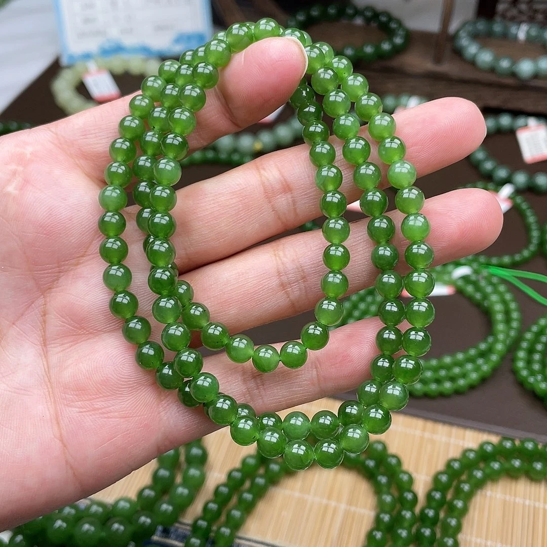 和田玉未镶嵌颈饰辣阳绿卡6