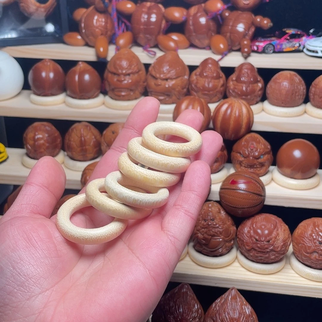 一***秦吊坠橄榄核摆件竹环