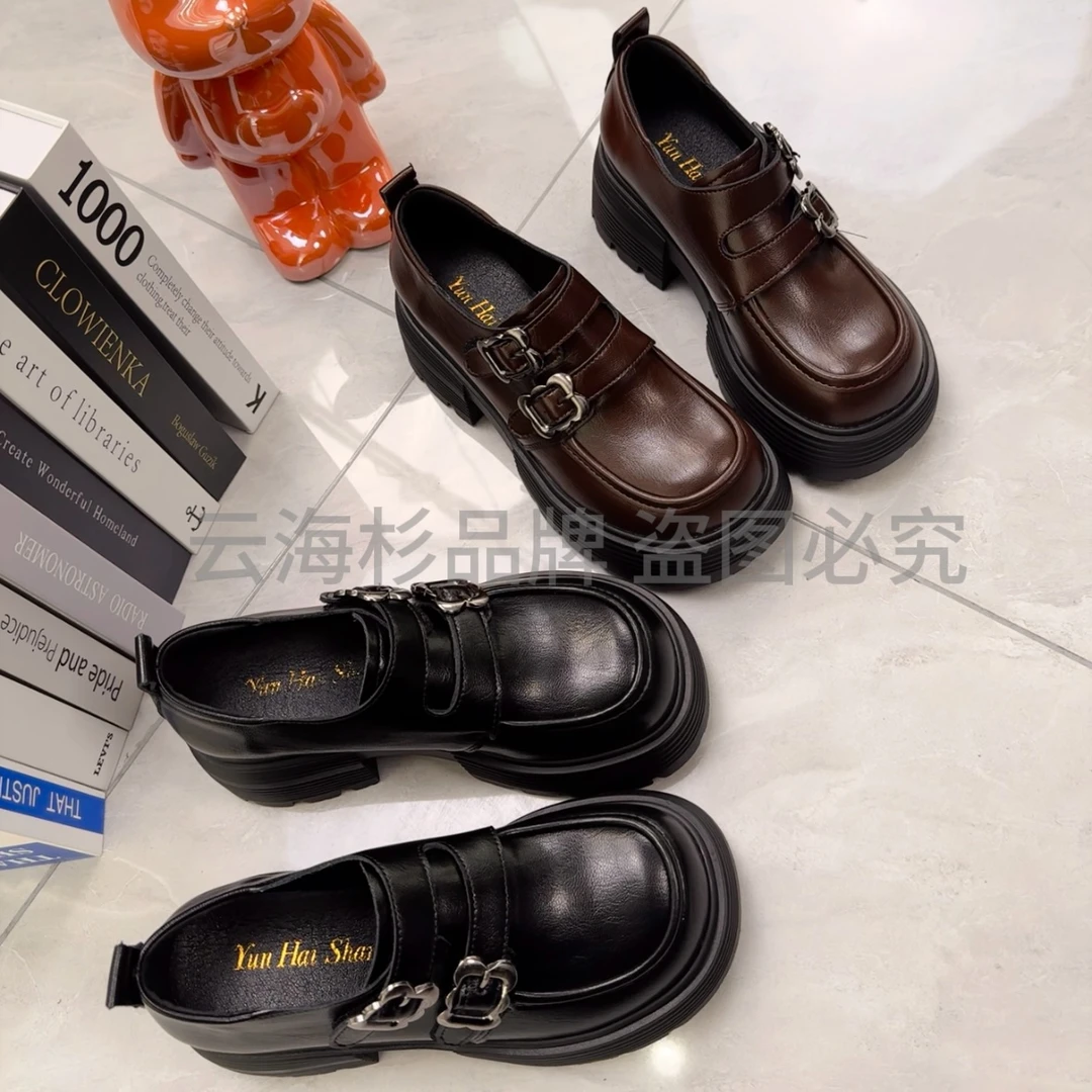 2025年新款双排扣高跟乐福鞋时尚百搭英伦风休闲女鞋