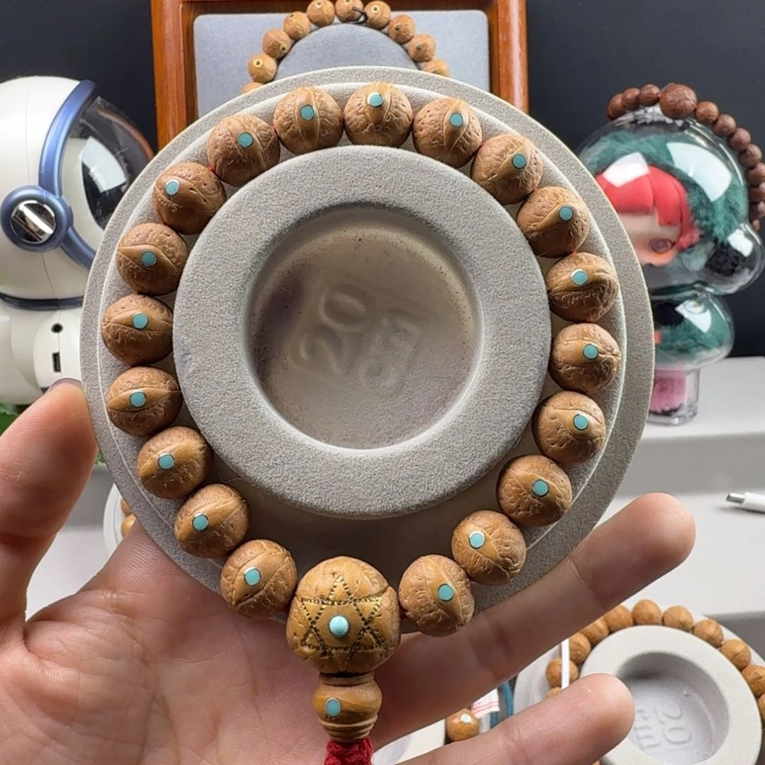 凤眼菩提手串13左右松钉镶嵌手串