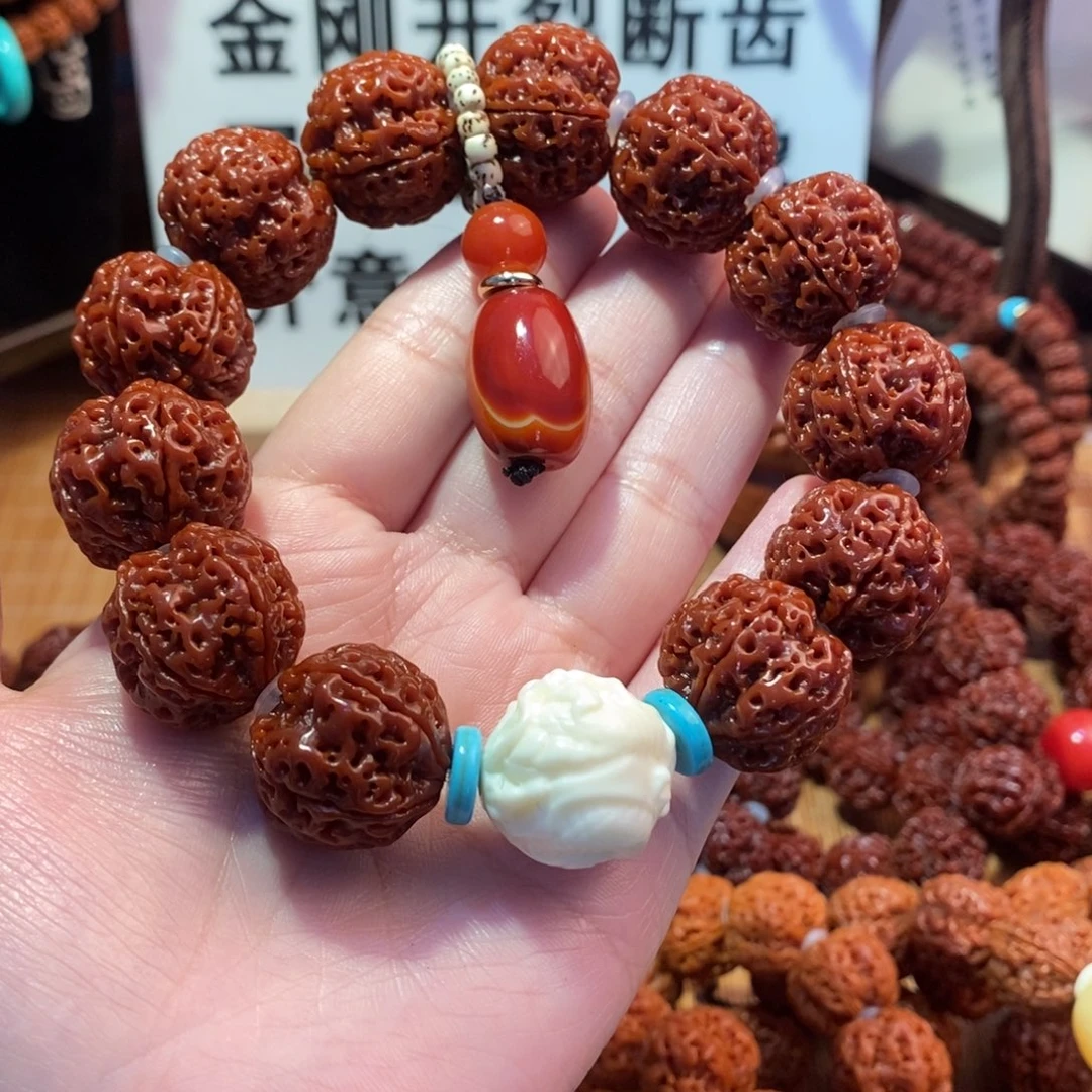 金刚菩提手串215瓣红跑环白龙