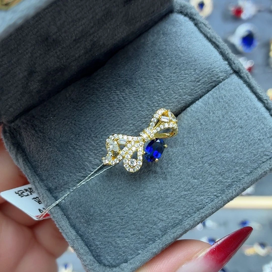 925银培育皇家蓝色宝石