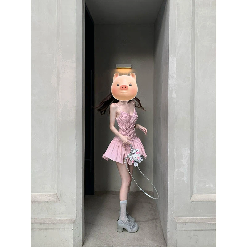 法式时尚编织吊带连衣裙女夏季新款设计感辣妹收腰显瘦芭蕾风短裙