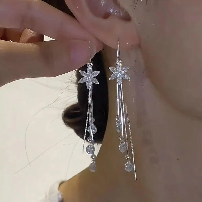 合金耳饰 s925长款超闪小花高级感流苏耳线女轻奢气质百搭耳环女