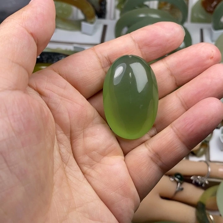蛇纹石玉未镶嵌吊坠(不含链)