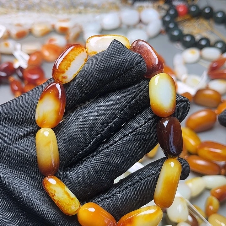 和田玉未镶嵌手链