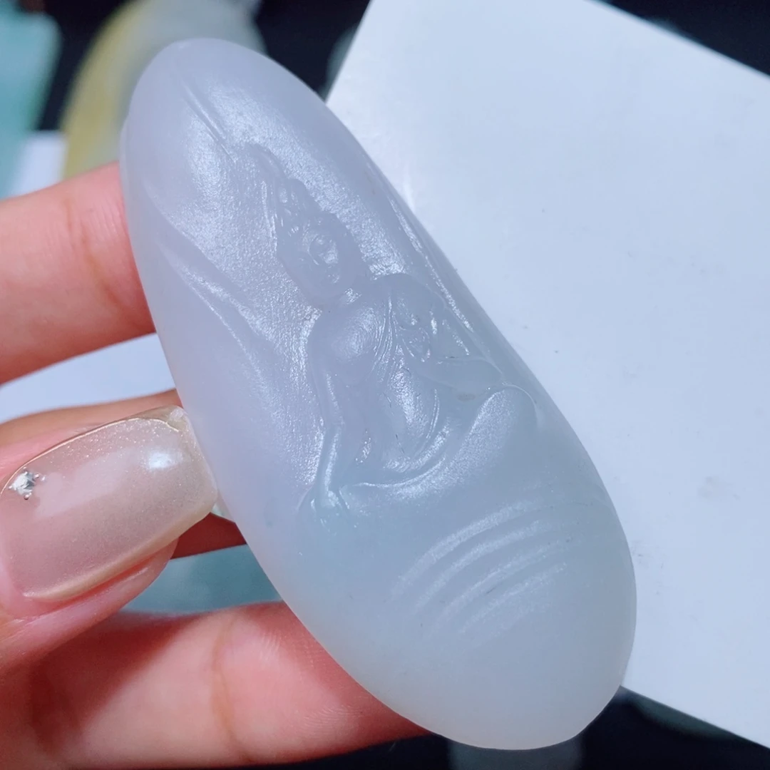 定制翡翠未镶嵌吊坠