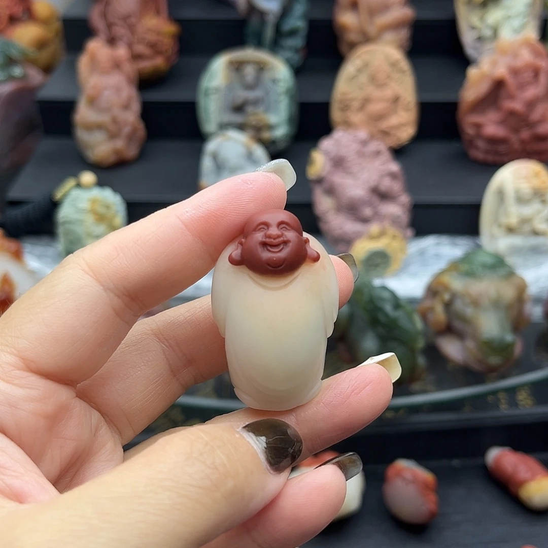 石英质玉未镶嵌颈饰