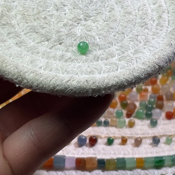 翡翠散珠未镶嵌定制翡翠卡5.4