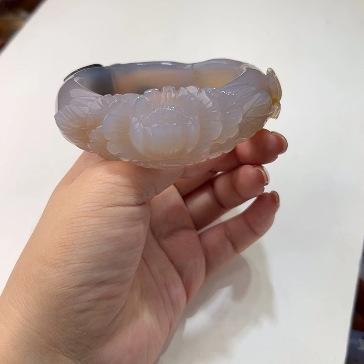 玛瑙/玉髓手镯未镶嵌62