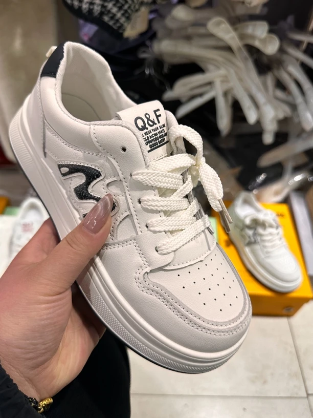 杨璇家春款鞋子B1