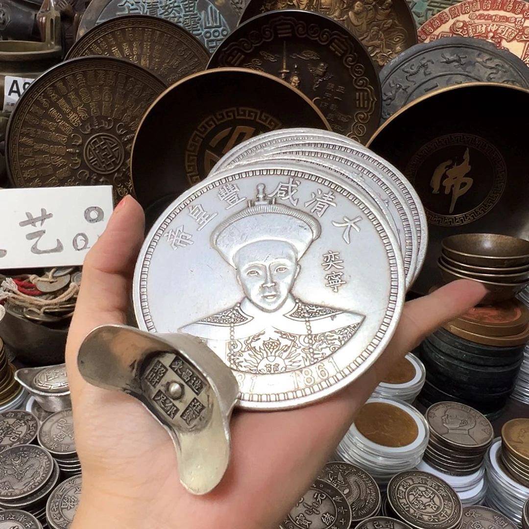 金属复古风格摆件