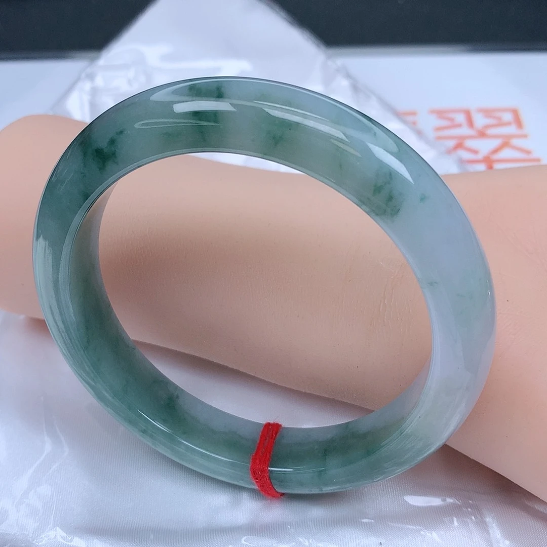 【闪购商品】未镶嵌手镯翡翠，63