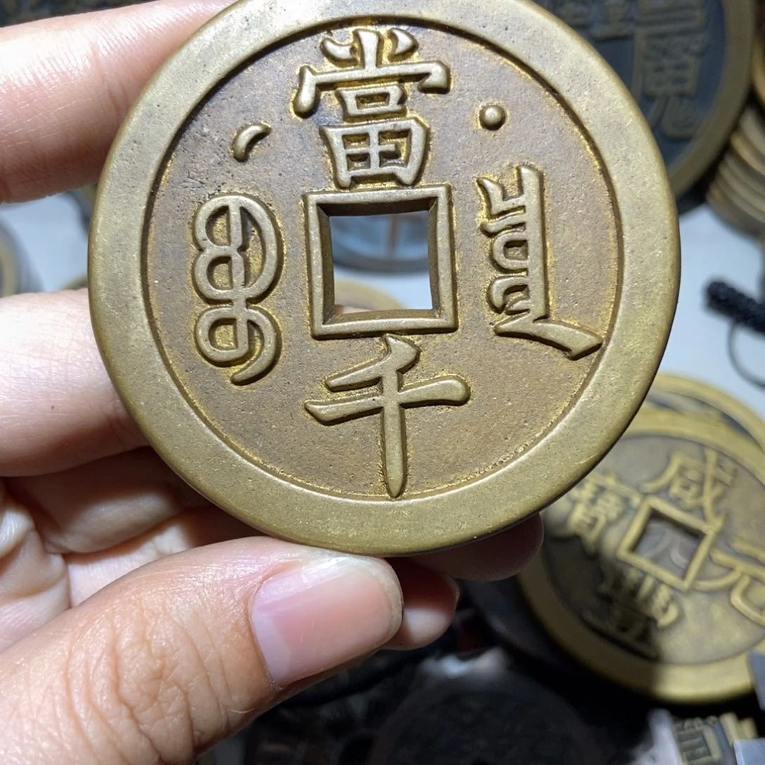 乾***戬铜翻砂铸造现代工艺品