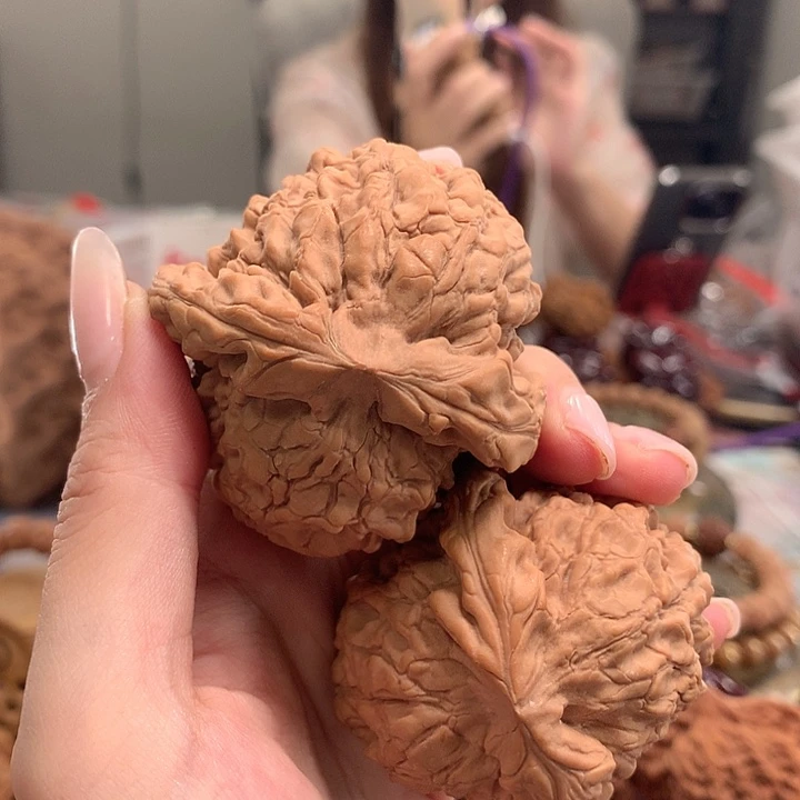 文玩核桃把件龙鼎