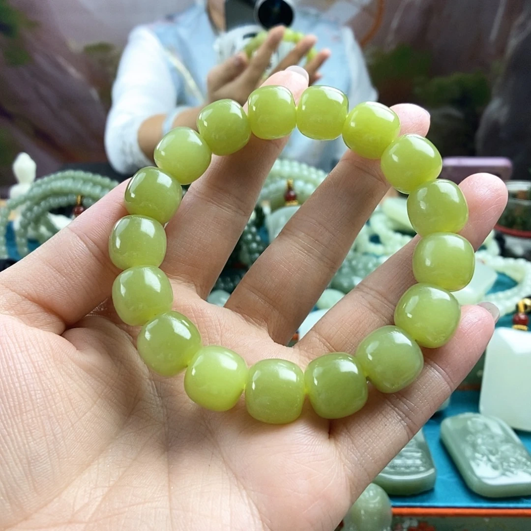 和田玉未镶嵌手串