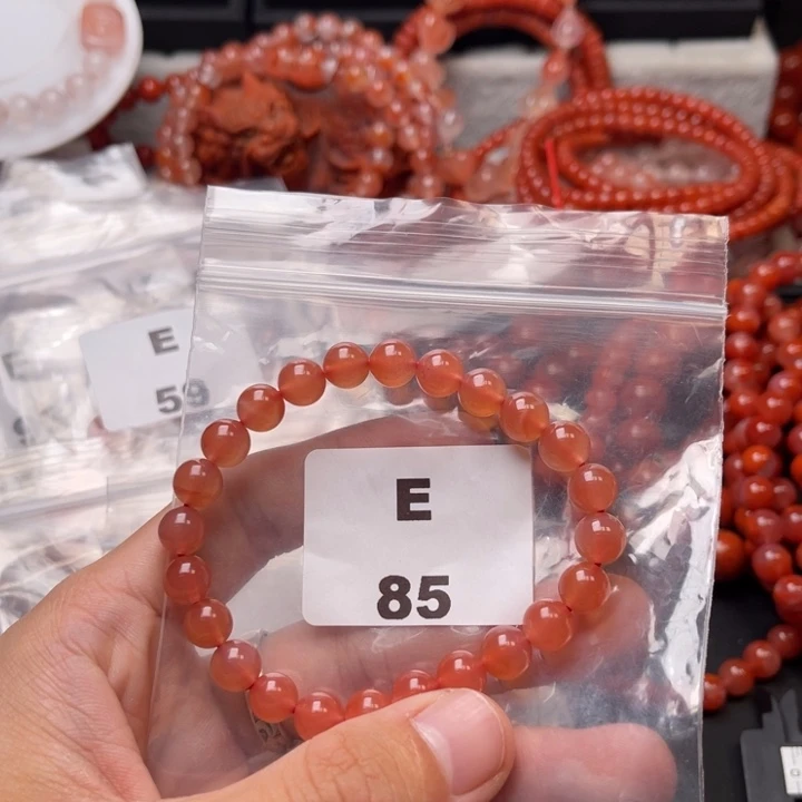 南红玛瑙未镶嵌多样性发货默认微瑕称重8mm