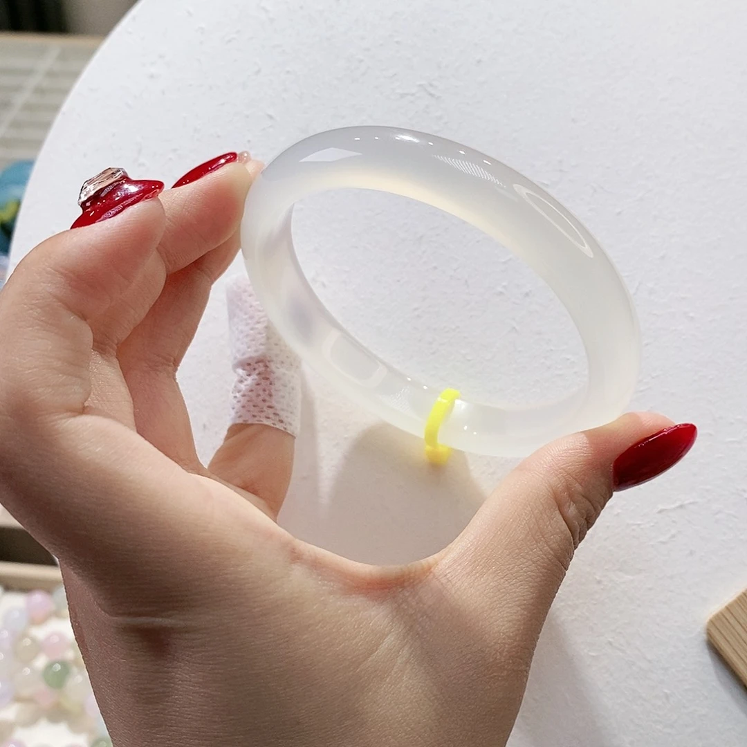 手镯玛瑙/玉髓未镶嵌60.8