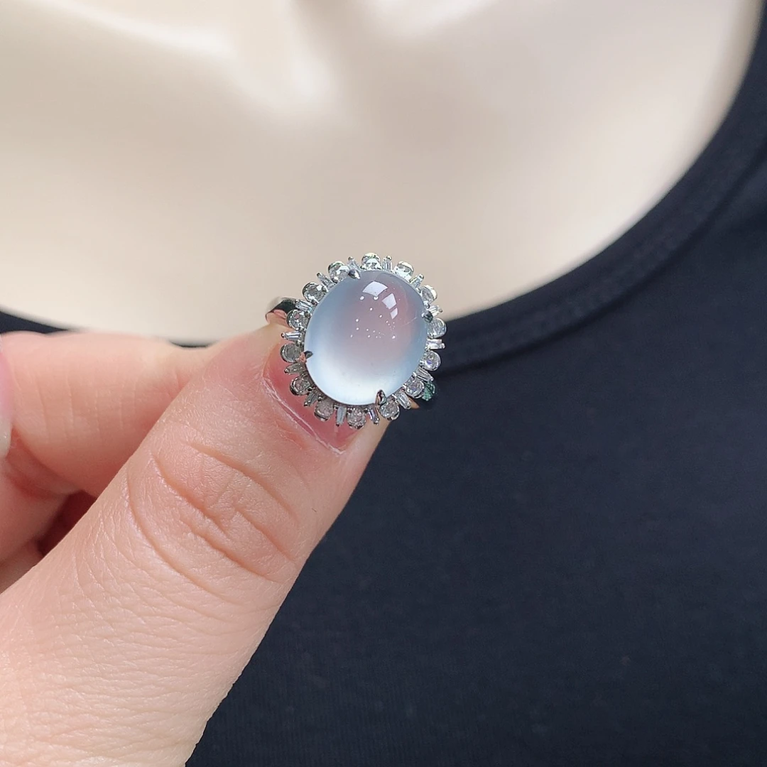 翡翠戒指18K金镶嵌戒指