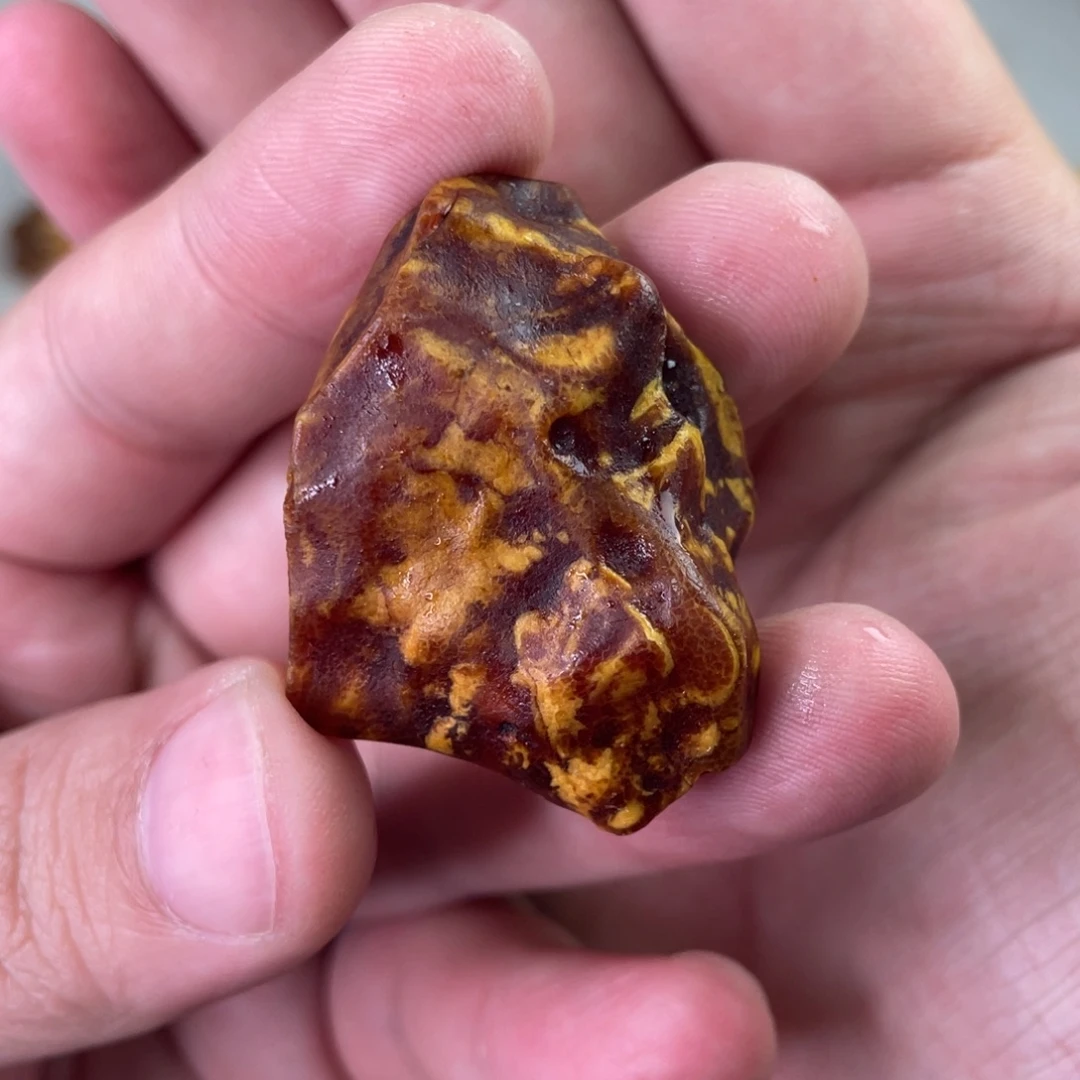 定制琥珀天然琥珀