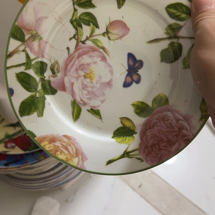 L***e瓷大盘子均价17.5米一个喜欢的拍