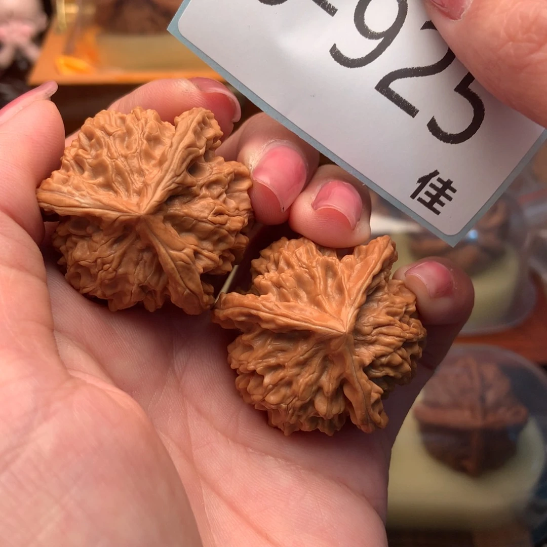 文玩核桃把件38盘山奔