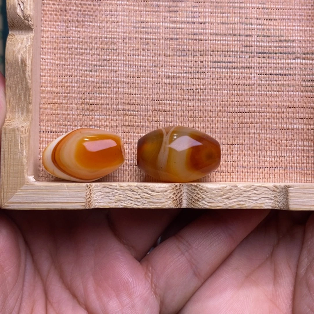乘***行玛瑙/玉髓未镶嵌珠宝半成品