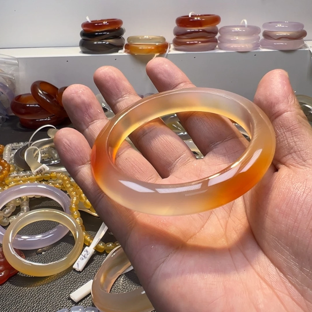 偷****玛瑙/玉髓合金手镯