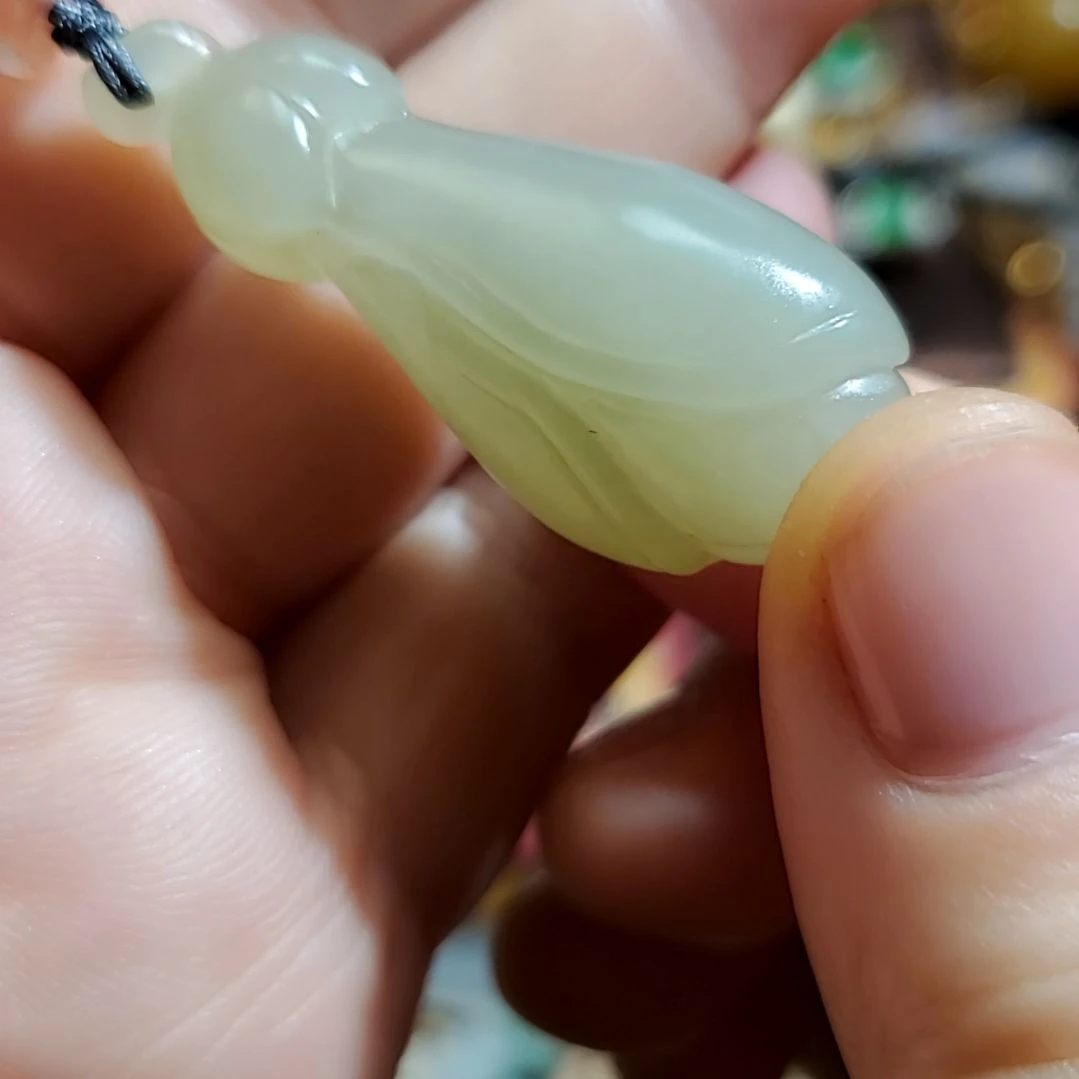 【闪购商品】颈饰未镶嵌和田玉晴水玉兰花