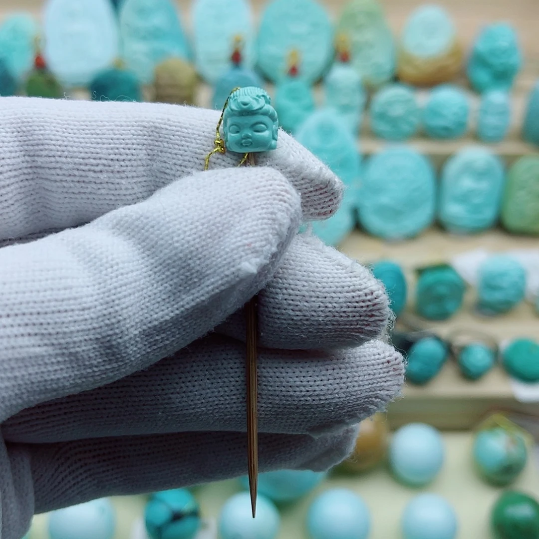 绿松石未镶嵌珠宝奇石