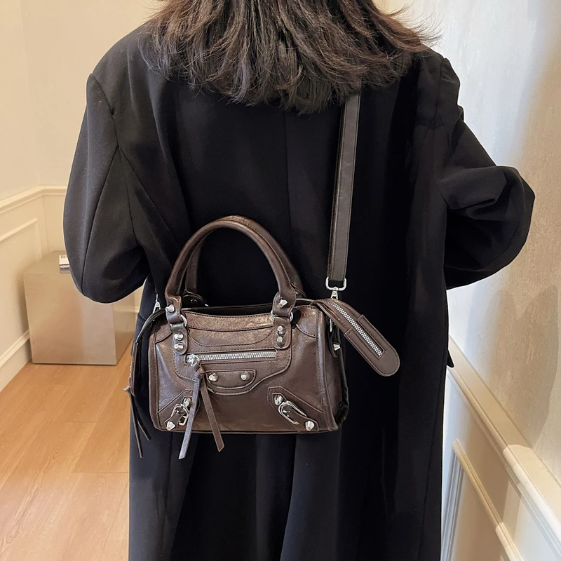 防刮耐磨斜挎包卡位肩包收纳女士个性时尚手提式小众